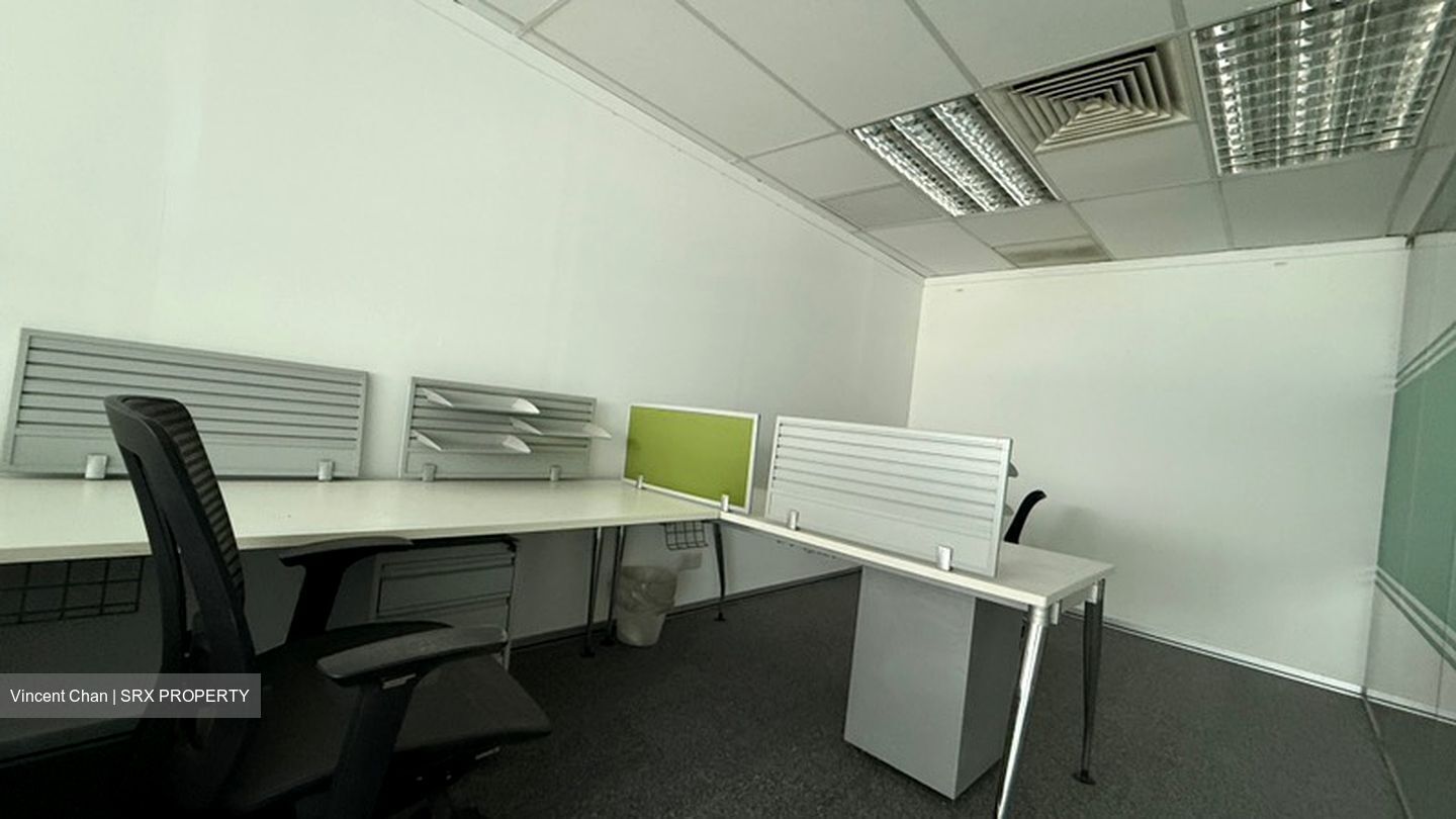 High Street Centre (D6), Office #618272431